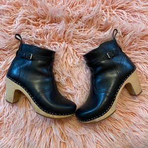 Swedish Hasbeens Jodhpur Ankle Clog Boots Black